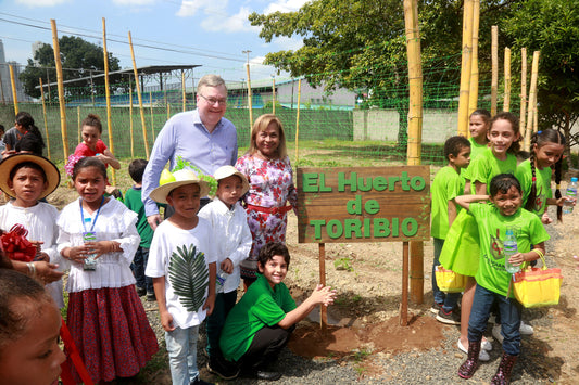 Fomentado la educación Agrícola